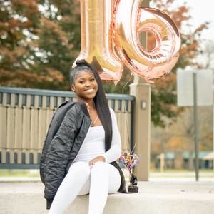 Meet your Posher, Caylaa